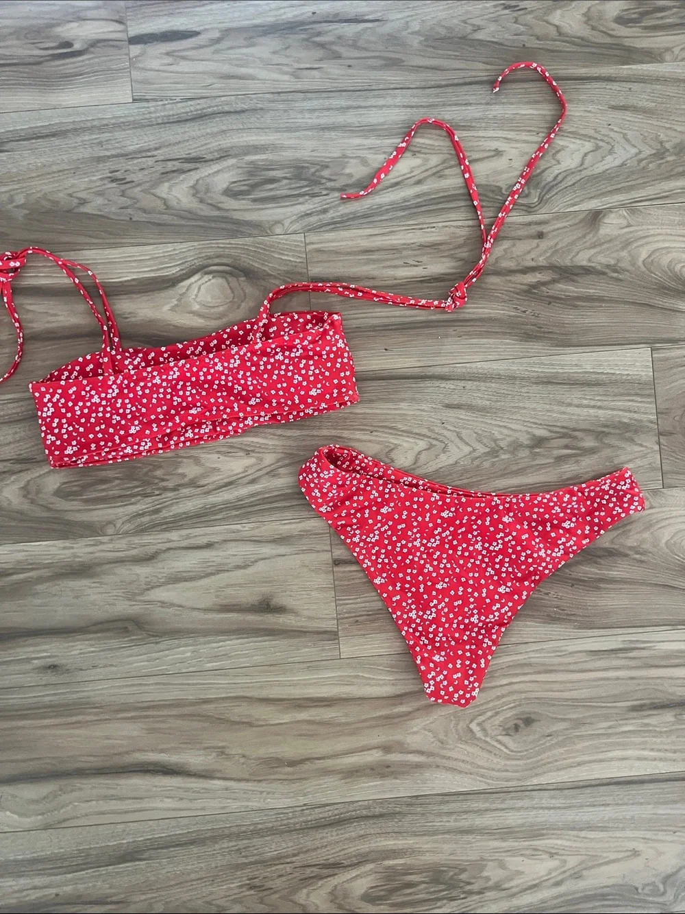 SHEIN chic red